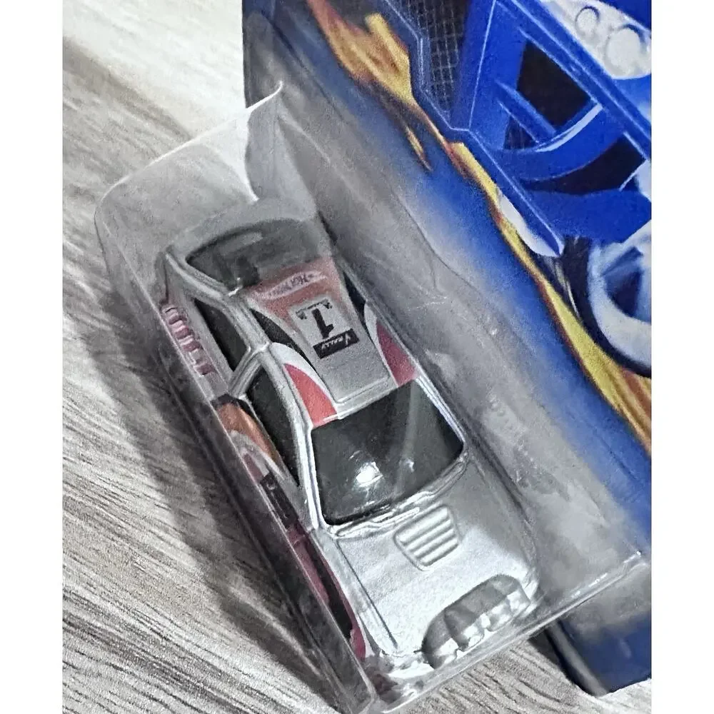 2001 Hot Wheels Collector No. 192 Ford Escort Rally with Chrome 5 Dot Wheels H86